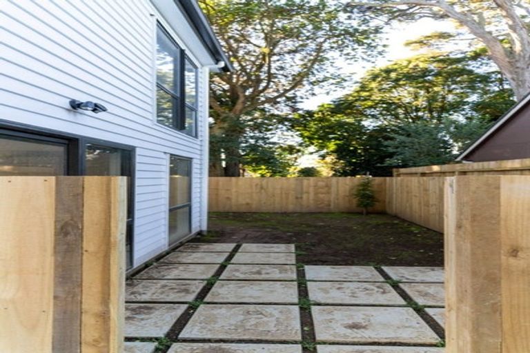 Photo of property in 16 Rangimarie Close, Opaheke, Papakura, 2113