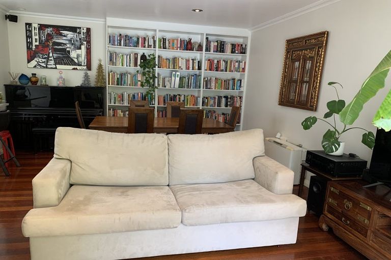 Photo of property in 7 Wilton Road, Wadestown, Wellington, 6012