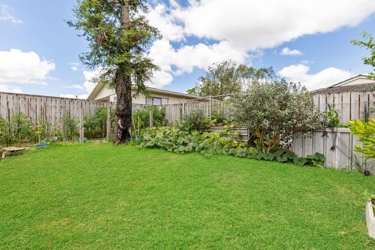 Photo of property in 4 Galilee Avenue, Red Hill, Papakura, 2110