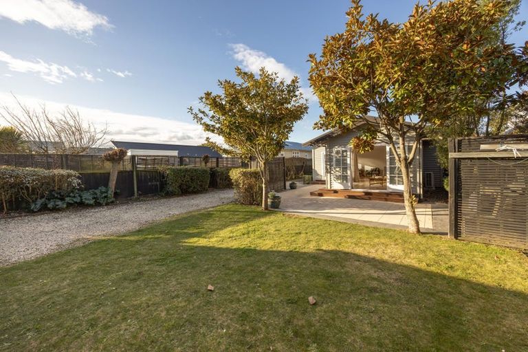 Photo of property in 33 Mersey Street, St Albans, Christchurch, 8014