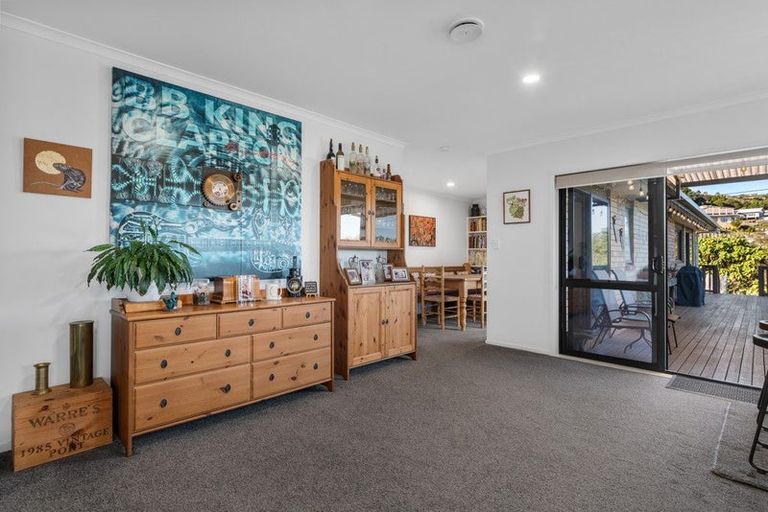 Photo of property in 76 Oteki Park Drive, Welcome Bay, Tauranga, 3112