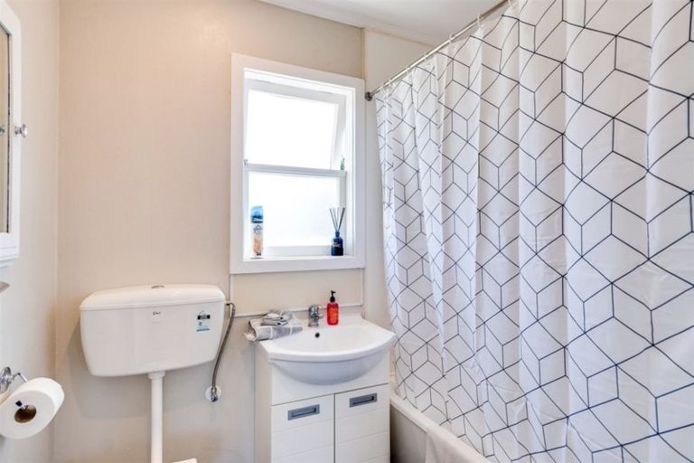 Photo of property in 5/82 Meeanee Road, Taradale, Napier, 4112