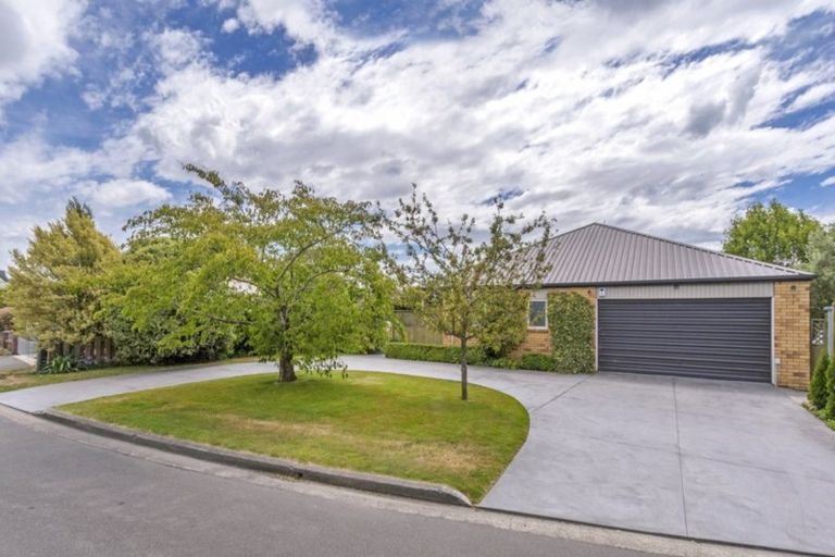 Photo of property in 3 Hamish Place, Westmorland, Christchurch, 8025