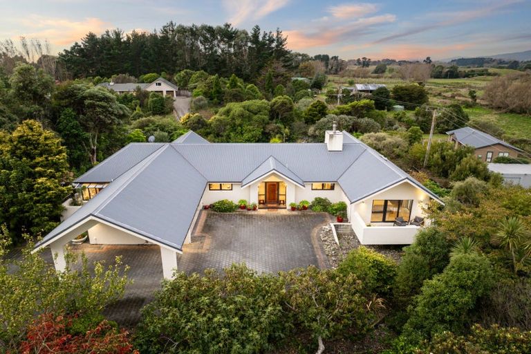 Photo of property in 90 Peka Peka Road, Peka Peka, Waikanae, 5391