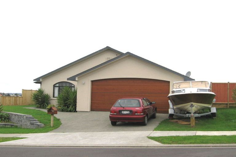 Photo of property in 47 Richfield Crescent, Westgate, Auckland, 0614