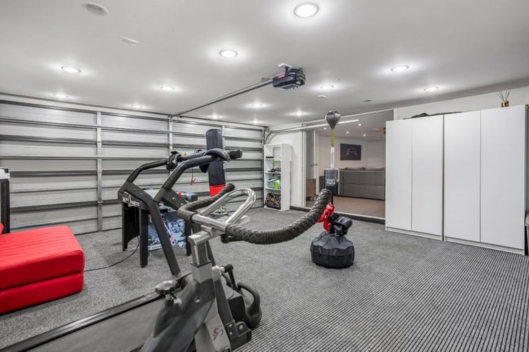 Photo of property in 20 Glen Marine Parade, Glendene, Auckland, 0602