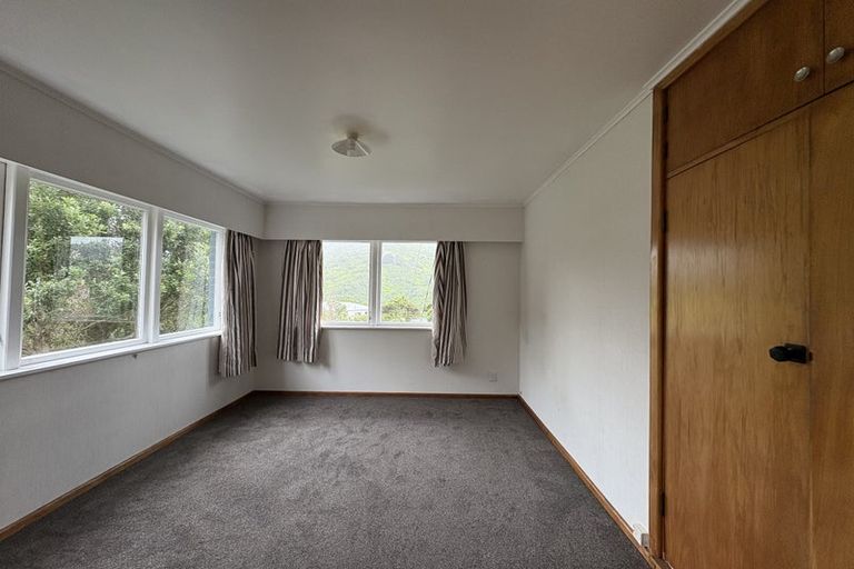 Photo of property in 35 Spencer Street, Crofton Downs, Wellington, 6035