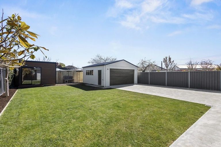 Photo of property in 8 Pahau Place, Cracroft, Christchurch, 8025