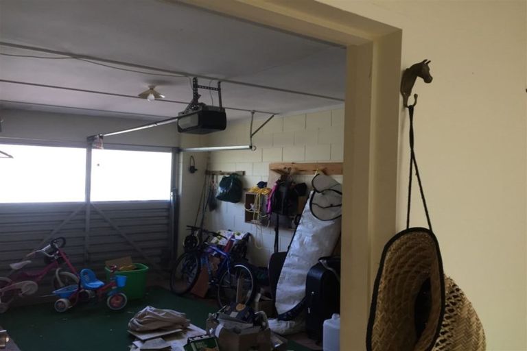 Photo of property in 9a Kiriwai Place, Matua, Tauranga, 3110