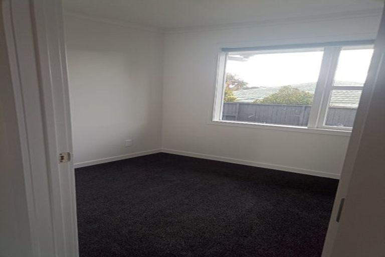 Photo of property in 2/462 East Coast Road, Windsor Park, Auckland, 0630