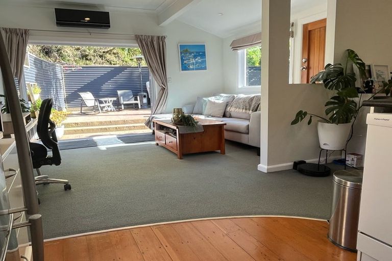 Photo of property in 1/44 Ribble Street, Island Bay, Wellington, 6023