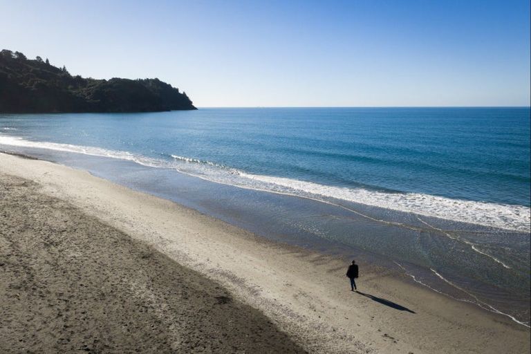 Photo of property in 65 Beach Road, Waihi Beach, 3611