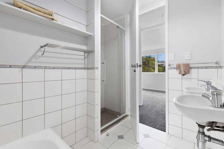 Photo of property in 115 Duck Creek Road, Stillwater, Silverdale, 0993