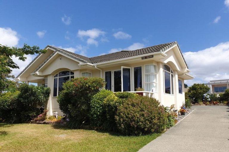Photo of property in 15 Bayside Drive, Coopers Beach, 0420