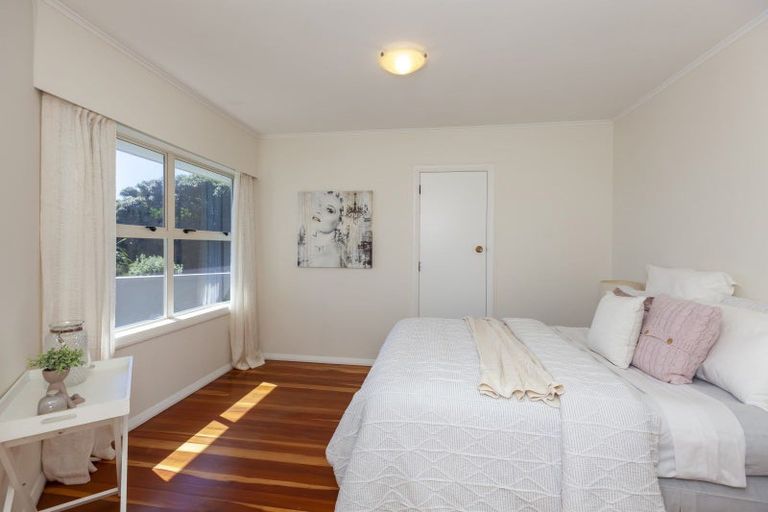 Photo of property in 9b The Esplanade, Raumati South, Paraparaumu, 5032
