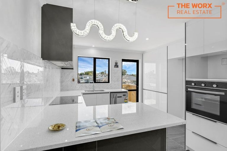 Photo of property in 26b Russell Road, Manurewa, Auckland, 2102