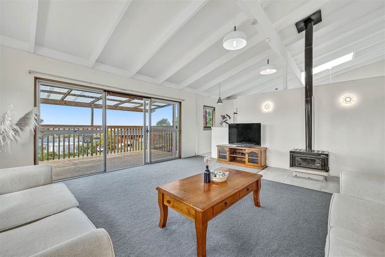 Photo of property in 20 Stapleford Crescent, Browns Bay, Auckland, 0630