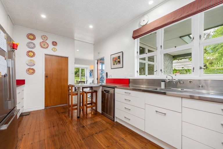 Photo of property in 48 Paraekaretu Street, Hunterville, 4730