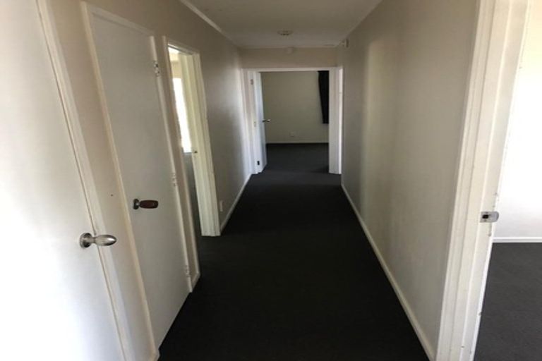 Photo of property in 2/32 Palmers Road, Clendon Park, Auckland, 2103