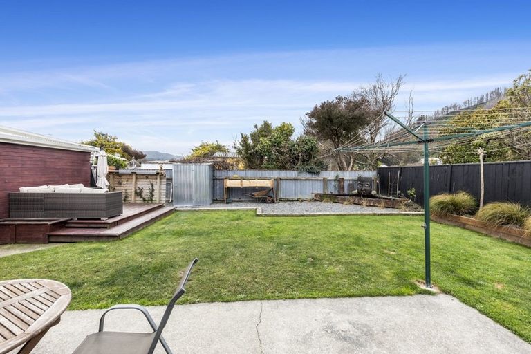 Photo of property in 3 Wright Street, Wainuiomata, Lower Hutt, 5014