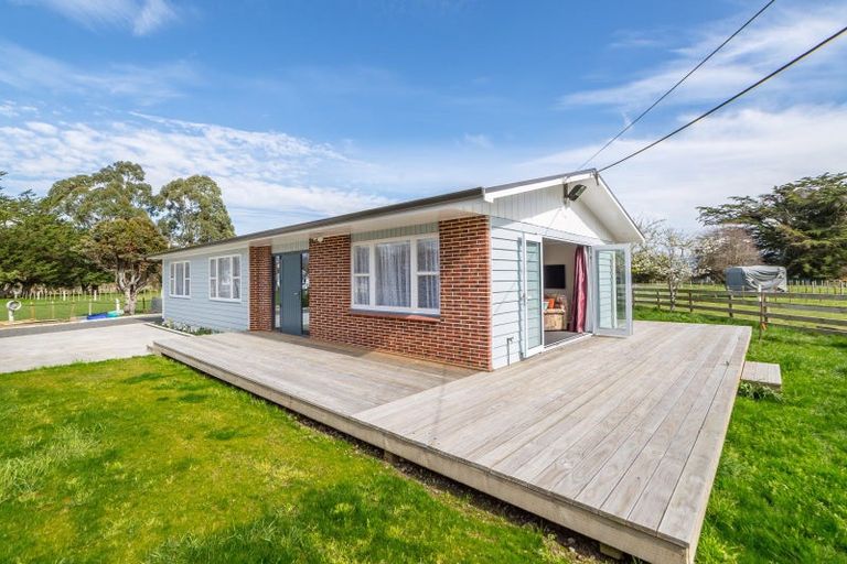 Photo of property in 37 Chester Road, Clareville, Carterton, 5791