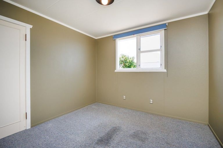 Photo of property in 1941 Parewanui Road, Parewanui, Bulls, 4894