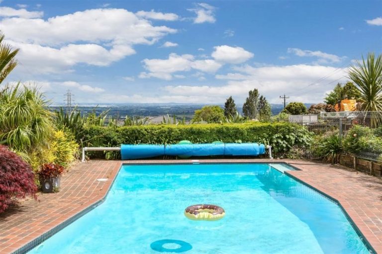 Photo of property in 53 Paparata Road, Bombay, 2675