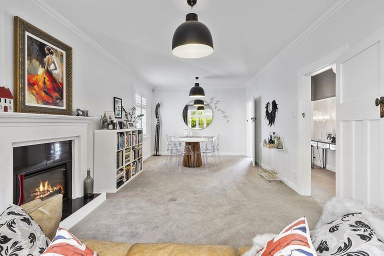 Photo of property in 12 Trelissick Crescent, Ngaio, Wellington, 6035