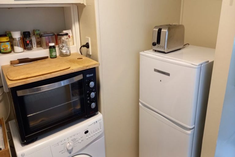 Photo of property in 70 Homebush Road, Khandallah, Wellington, 6035