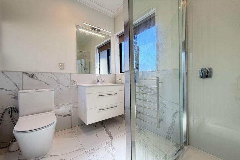 Photo of property in 27 Sandybrow, Churton Park, Wellington, 6037