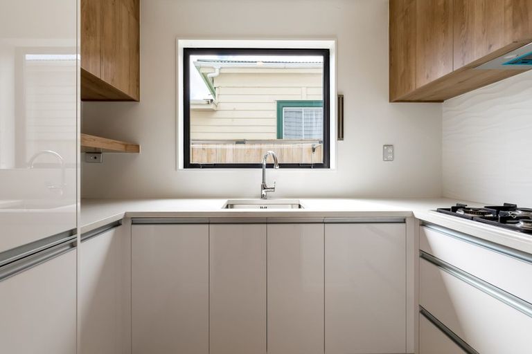 Photo of property in 46c Willerton Avenue, New Lynn, Auckland, 0600