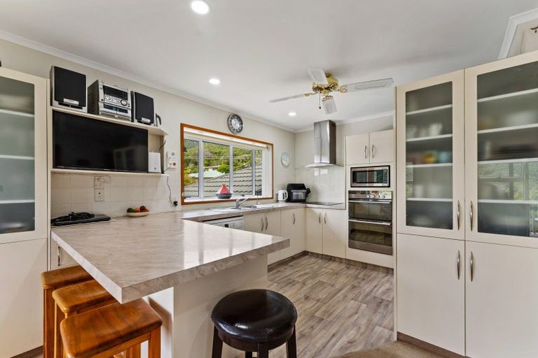 Photo of property in 5 Moana View Road, Waikawa, Picton, 7220