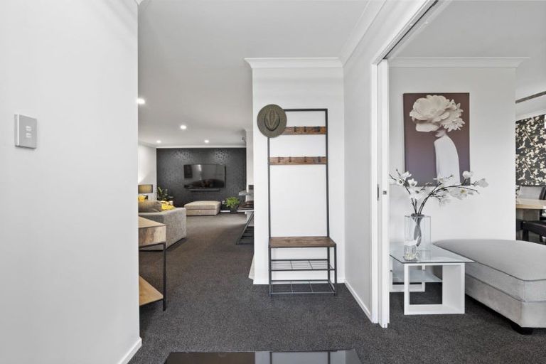 Photo of property in 34 Teal Place, Pyes Pa, Tauranga, 3112