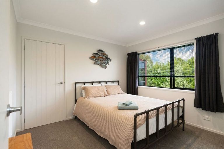 Photo of property in 356 Kimberley Road, Levin, 5571