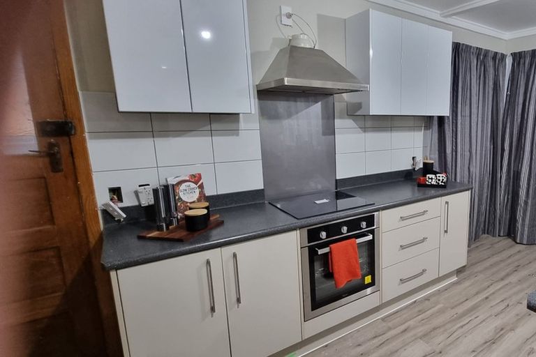 Photo of property in 21 Wheatley Street, Naenae, Lower Hutt, 5011