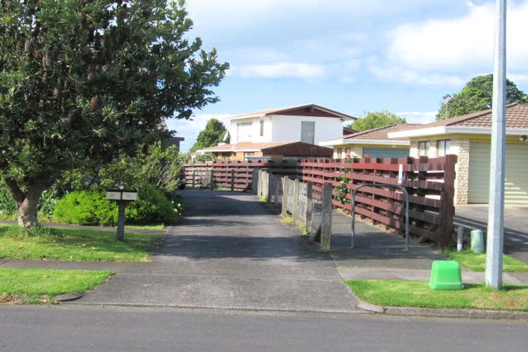 Photo of property in 41a Vivian Wilson Drive, Eastern Beach, Auckland, 2012