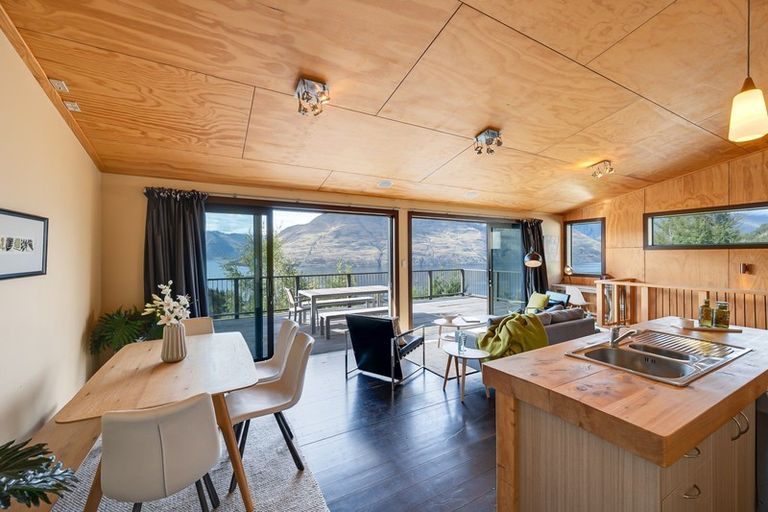 Photo of property in 48b Dart Place, Fernhill, Queenstown, 9300