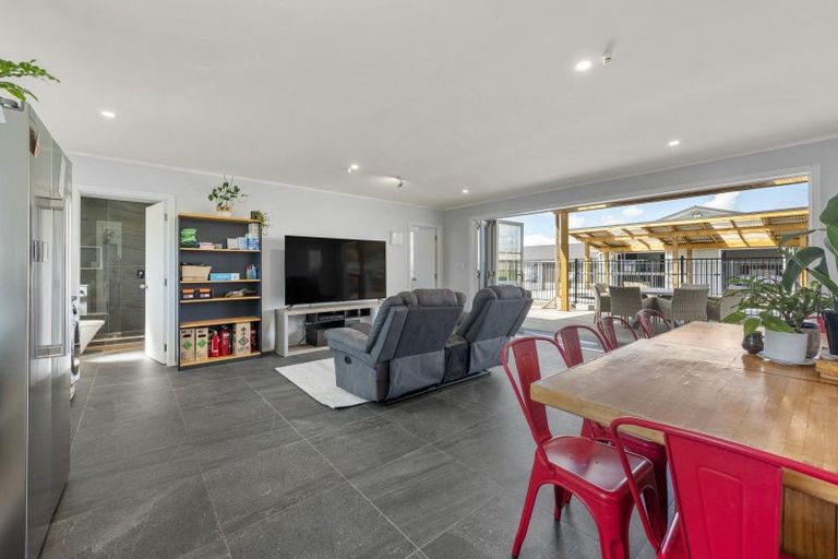 Photo of property in 26 Travers Road, Te Kauwhata, 3782