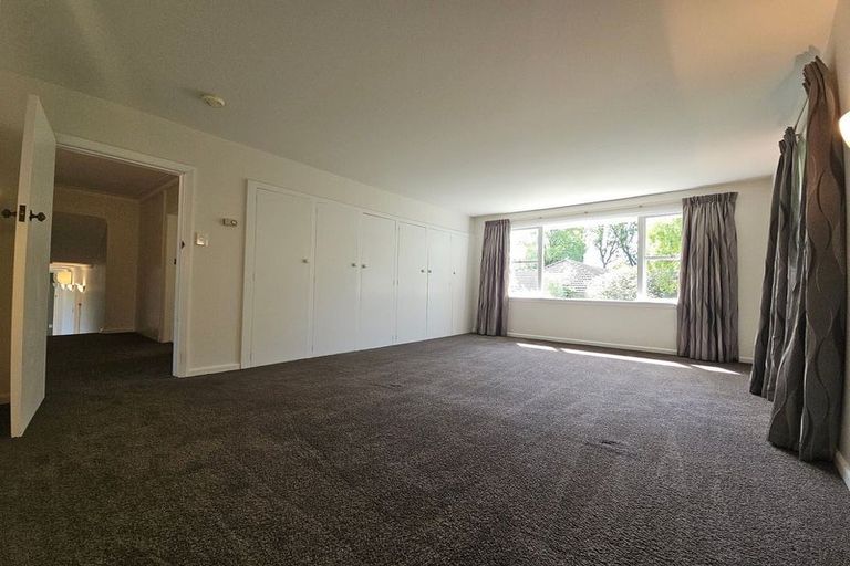 Photo of property in 90 Clyde Road, Ilam, Christchurch, 8041