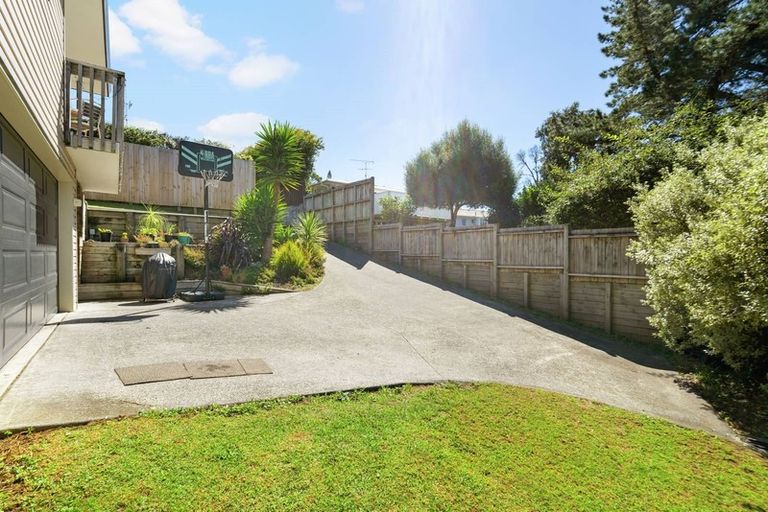 Photo of property in 57a Advene Road, Cockle Bay, Auckland, 2014