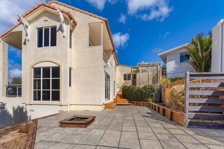 Photo of property in 3 Pentland Place, Highlands Park, New Plymouth, 4312