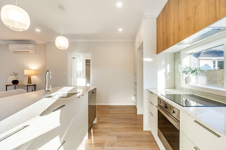 Photo of property in 70b Heretaunga Square, Silverstream, Upper Hutt, 5019