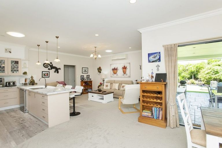 Photo of property in 98 Potae Avenue, Lytton West, Gisborne, 4010