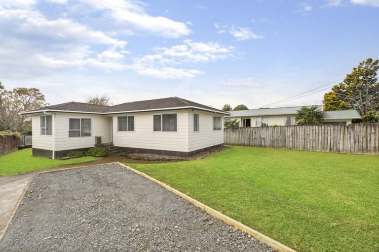 Photo of property in 529 Swanson Road, Ranui, Auckland, 0612
