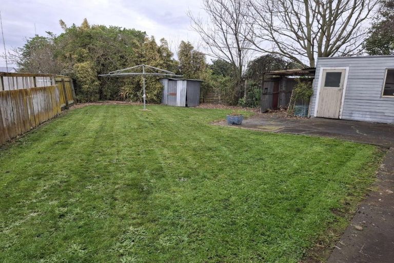 Photo of property in 5 Walker Crescent, Bulls, 4818