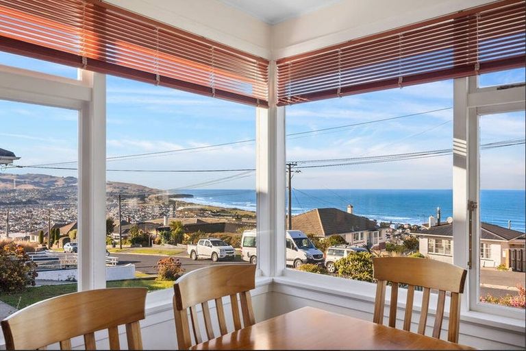 Photo of property in 154 Easther Crescent, Kew, Dunedin, 9012