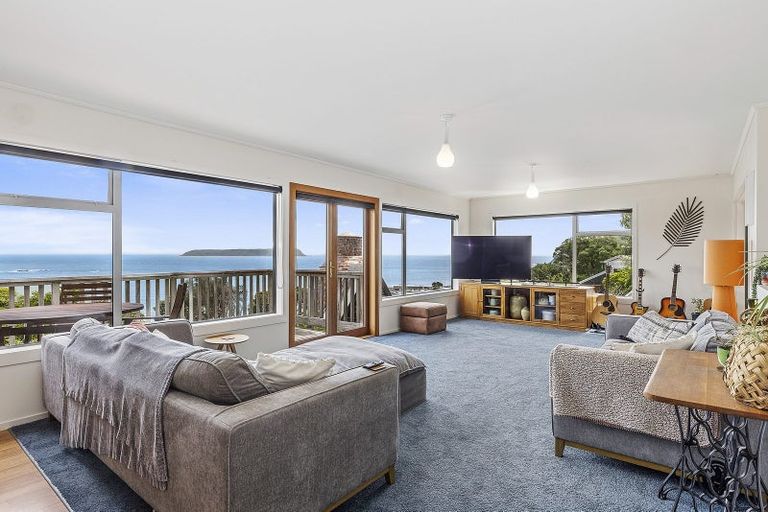 Photo of property in 3a Roys Road, Plimmerton, Porirua, 5026