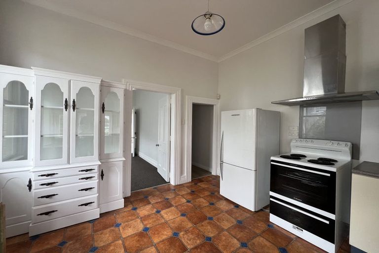 Photo of property in 23 Hawker Street, Mount Victoria, Wellington, 6011