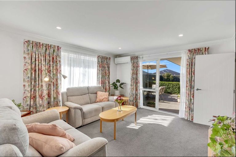 Photo of property in 6 Crossley Avenue, Woodend, 7610