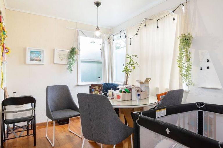 Photo of property in 522 Beach Road, Murrays Bay, Auckland, 0630